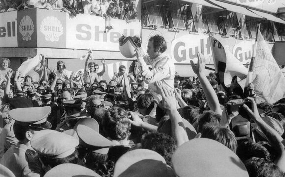 Monza 06/09/1970 - Clay Regazzoni  vince con la Ferrari 312 B il G.P. di Italia sul circuito di Monza. E' la prima vittoria del pilota Ticinese in Formula Uno.
COLOMBO COLLECTION