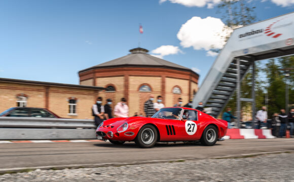 Ferrari_GTO_autobau_erlebniswelt