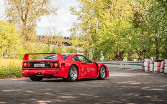 Ferrari F40 Rollout 2025_Robin_Möhl_autobau_erlebniswelt