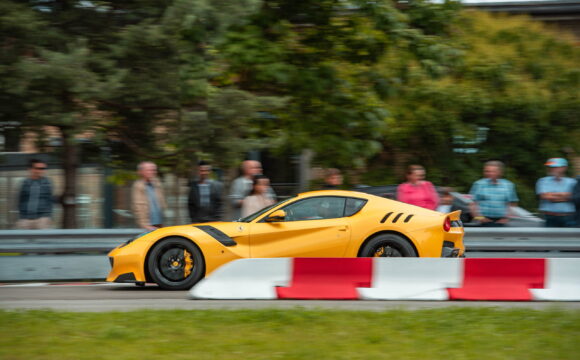 Autobau-Rollout-Ferrari-812-Competizione-RPMCH-Robin-Moehl-komprimiert-24-scaled