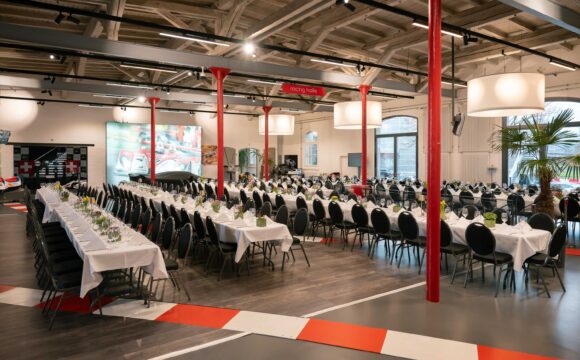 Racing-Halle eingedeckt